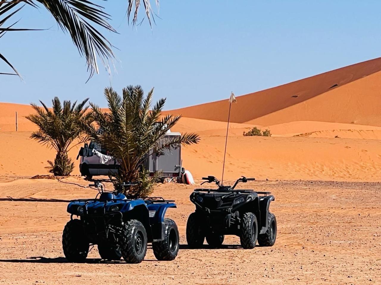 Hotel Camping Les Roses Des Dunes & Piscine Merzouga Buitenkant foto